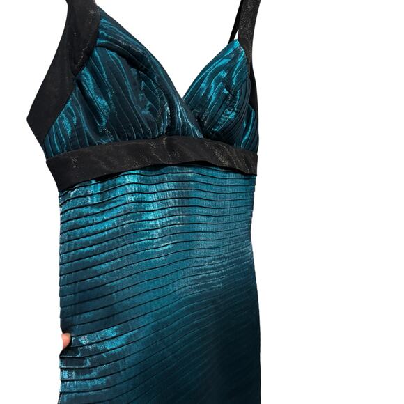 Y2K iridescent pleated body con dress dark blue, Size Small - Picture 3 of 8